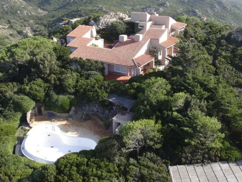 Ansicht der gesamten Villa Ansicht der gesamten Villa
