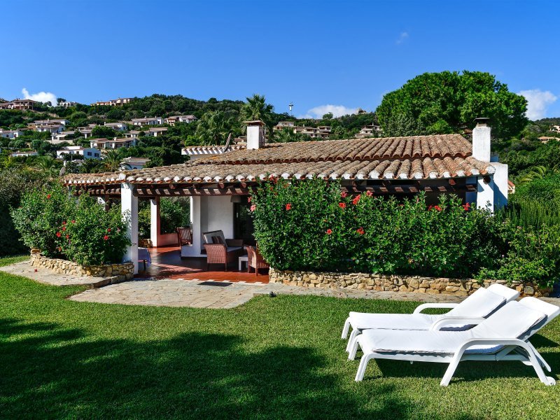 Villa Bua ist freistehend mit einem großen Garten, 100 m zum Meer Villa Bua ist freistehend mit einem großen Garten, 100 m zum Meer
