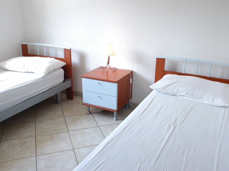 Schlafzimmer 3 unten mit zwei Einzelbetten, auch zusammenstellbar Schlafzimmer 3 unten mit zwei Einzelbetten, auch zusammenstellbar