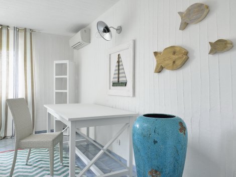 Idealer Rückzugsort im Schlafzimmer 3 mit Schreibtisch für das Home Office Idealer Rückzugsort im Schlafzimmer 3 mit Schreibtisch für das Home Office