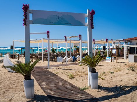 Liegen können über uns bestellt werden Liegen können über uns bestellt werden