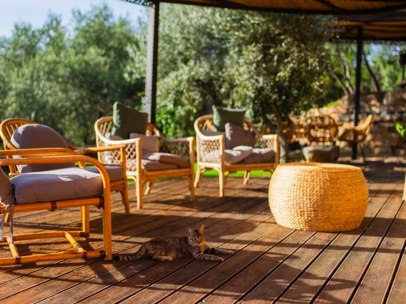 Wohnen im Freien mit überdachter Terrasse