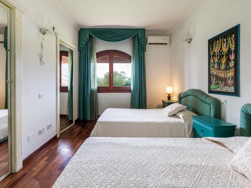 3. Schlafzimmer Haupthaus