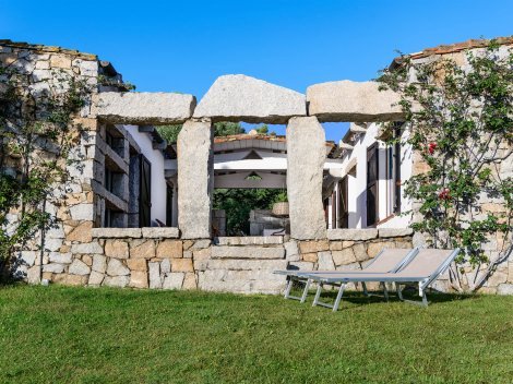 Traumhaus aus lokalem Granit