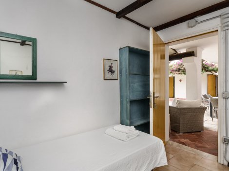 Schlafzimmer 6 mit Einzelbett