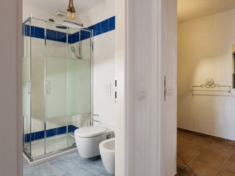 3. Bad mit Dusche