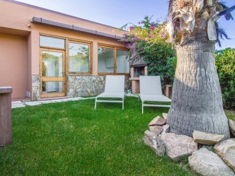 Ein kleiner Garten als Rückzugsort vom Trubel der quirligen Costa Smeralda